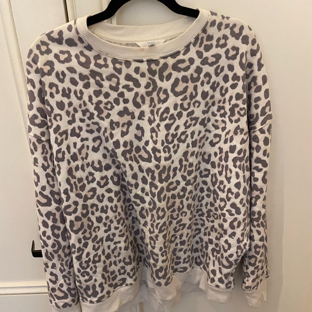 Sweatshirt